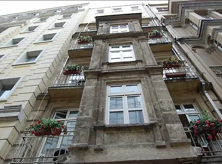Istiklal 住宿加早餐酒店