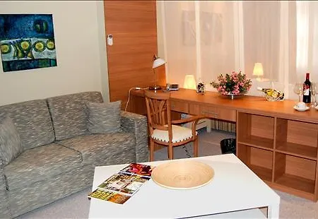 住宿加早餐酒店 Istiklal 3*