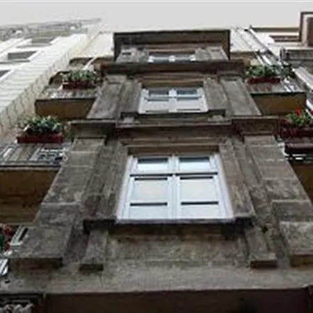 Istiklal 호텔 3*