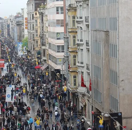 ベッド・アンド・ブレックファスト Istiklal