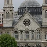Istiklal Bed & Breakfast 3*