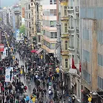 Bed & Breakfast Istiklal 3*